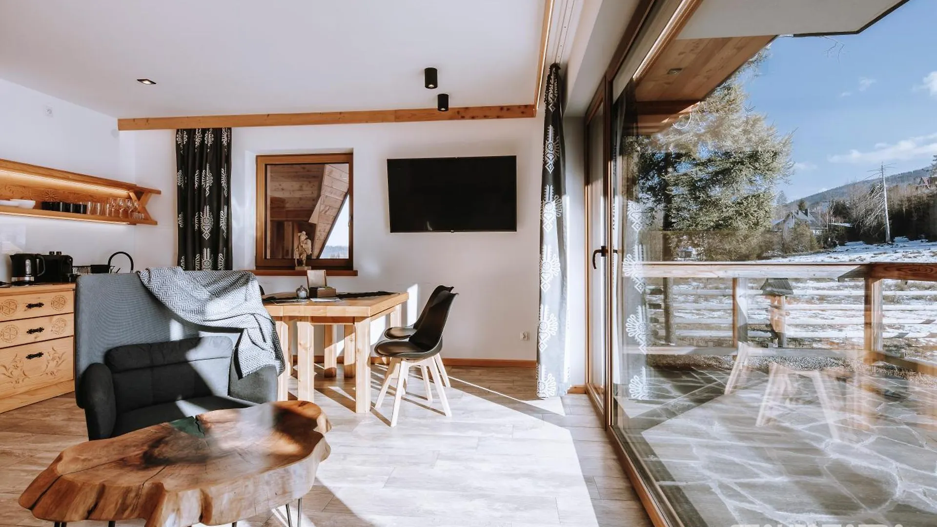 Bialy Mis Apartamenty Art & Design Закопане