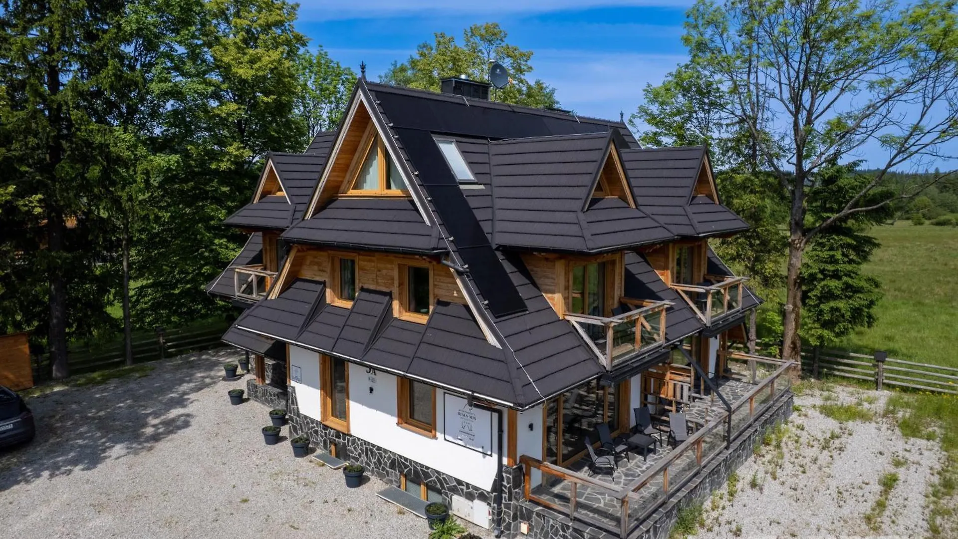 Апартаменты Bialy Mis Apartamenty Art & Design Закопане